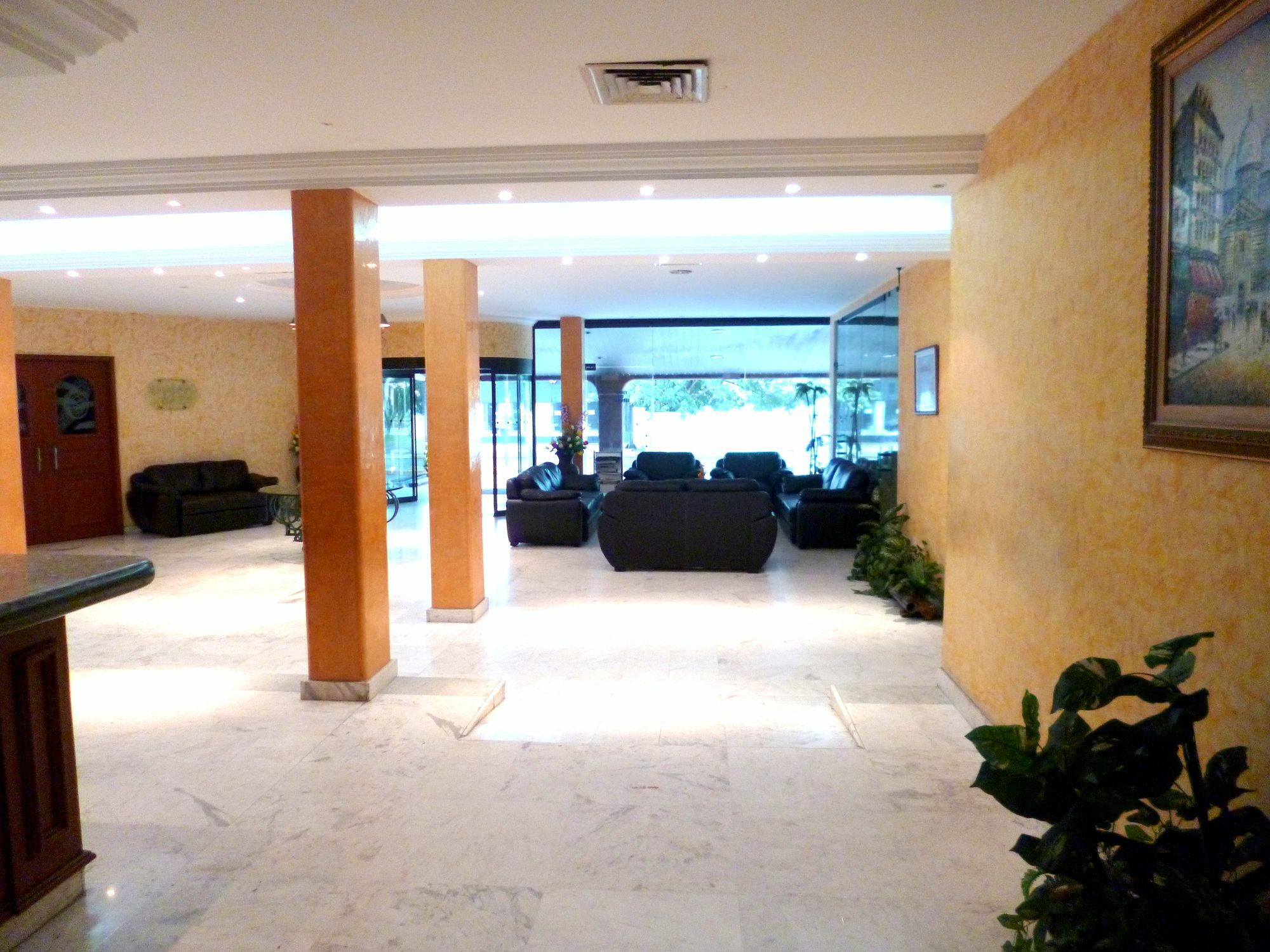 Dali Hotel 4*